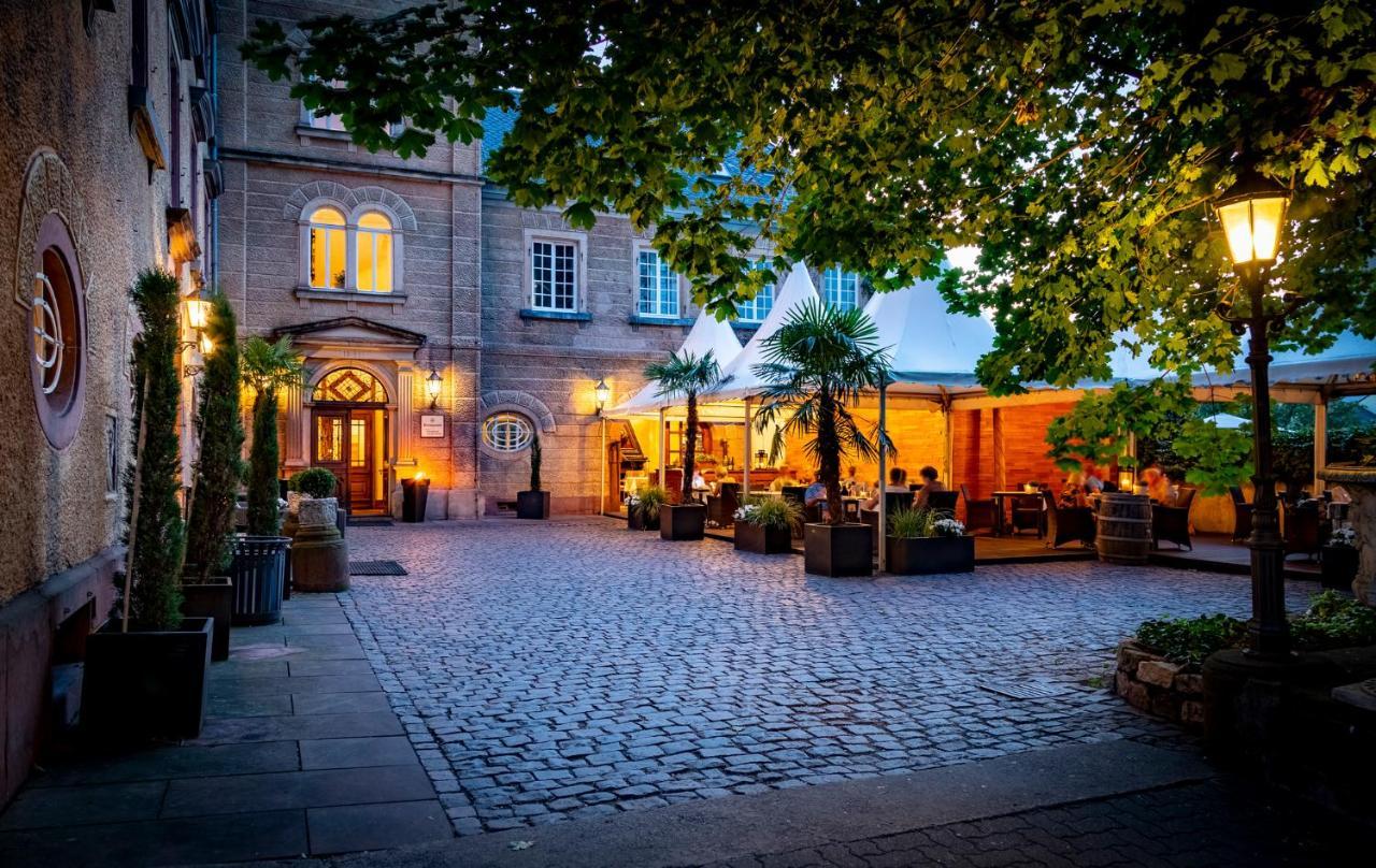 Hotel Schloss Edesheim Exterior foto