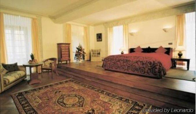 Hotel Schloss Edesheim Zimmer foto