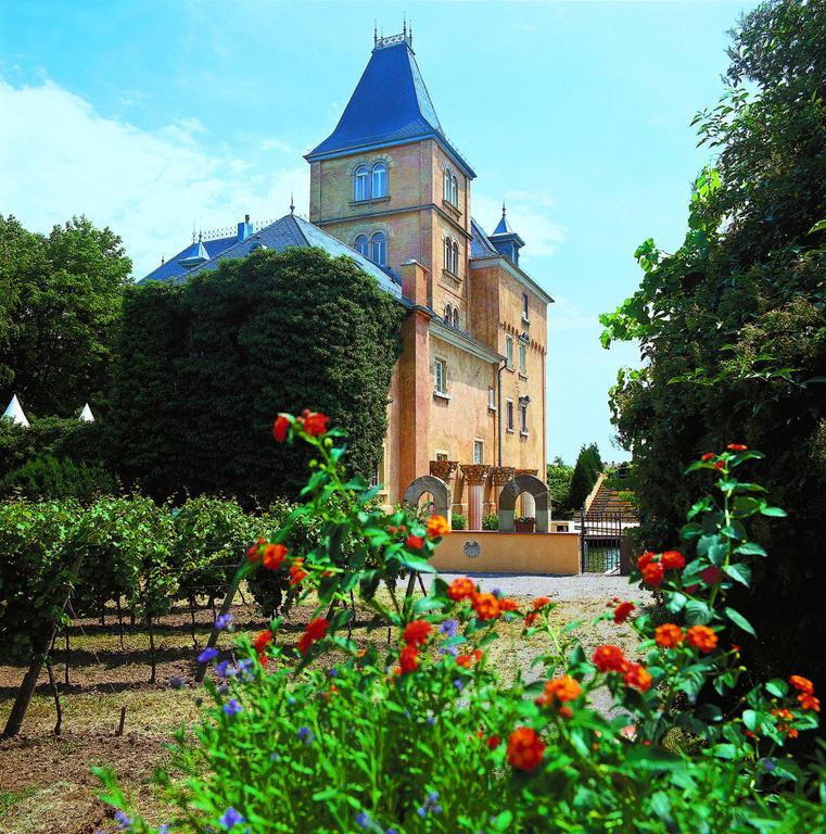 Hotel Schloss Edesheim Exterior foto